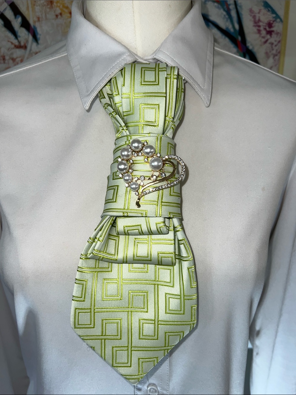 Fashion Tie Necklace green and white